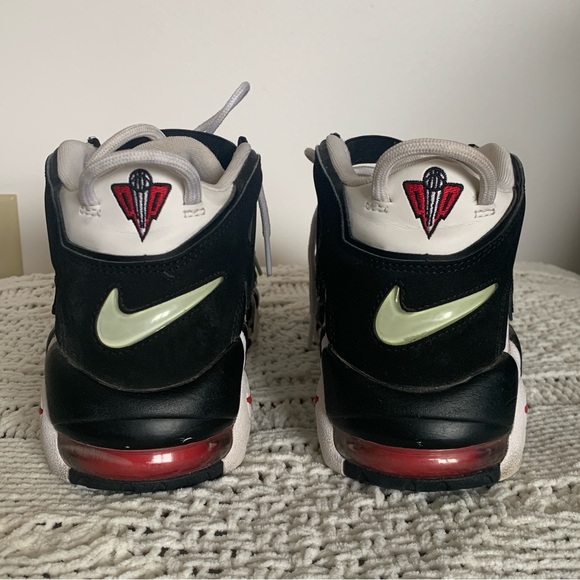 Men’s 8 NIKE Air More Uptempo Scottie Pippen Black White Red Basketball Sneakers